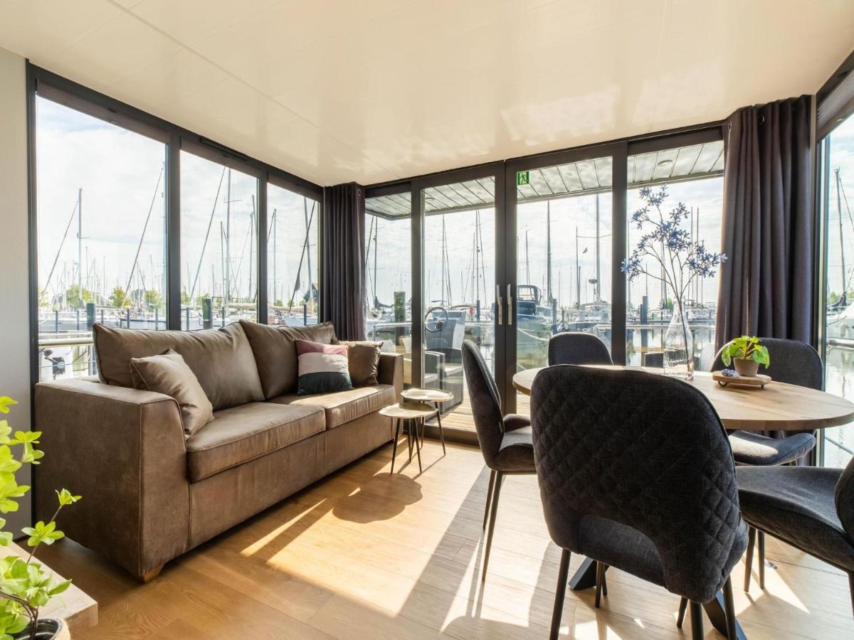 Comfortable Houseboat In Volendam Marina Zewnętrze zdjęcie