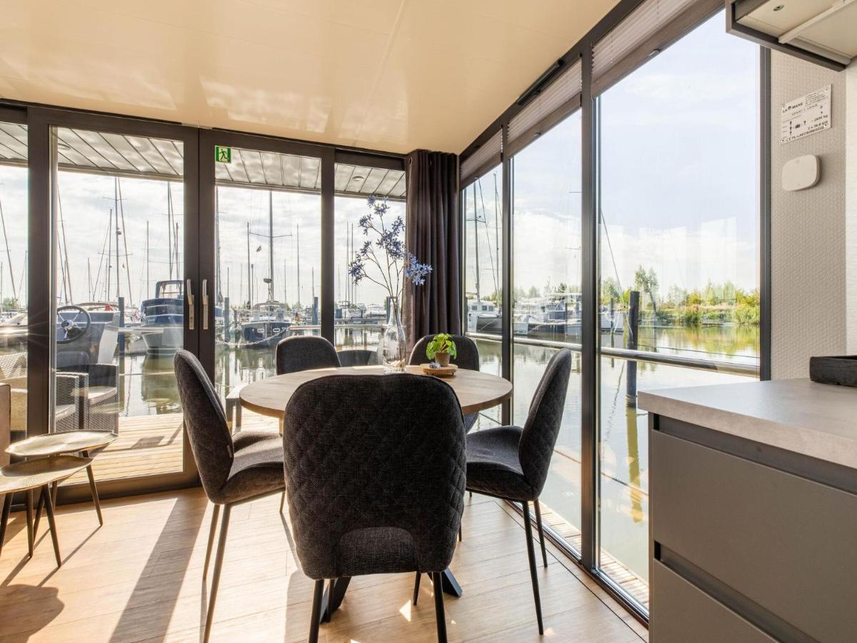 Comfortable Houseboat In Volendam Marina Zewnętrze zdjęcie